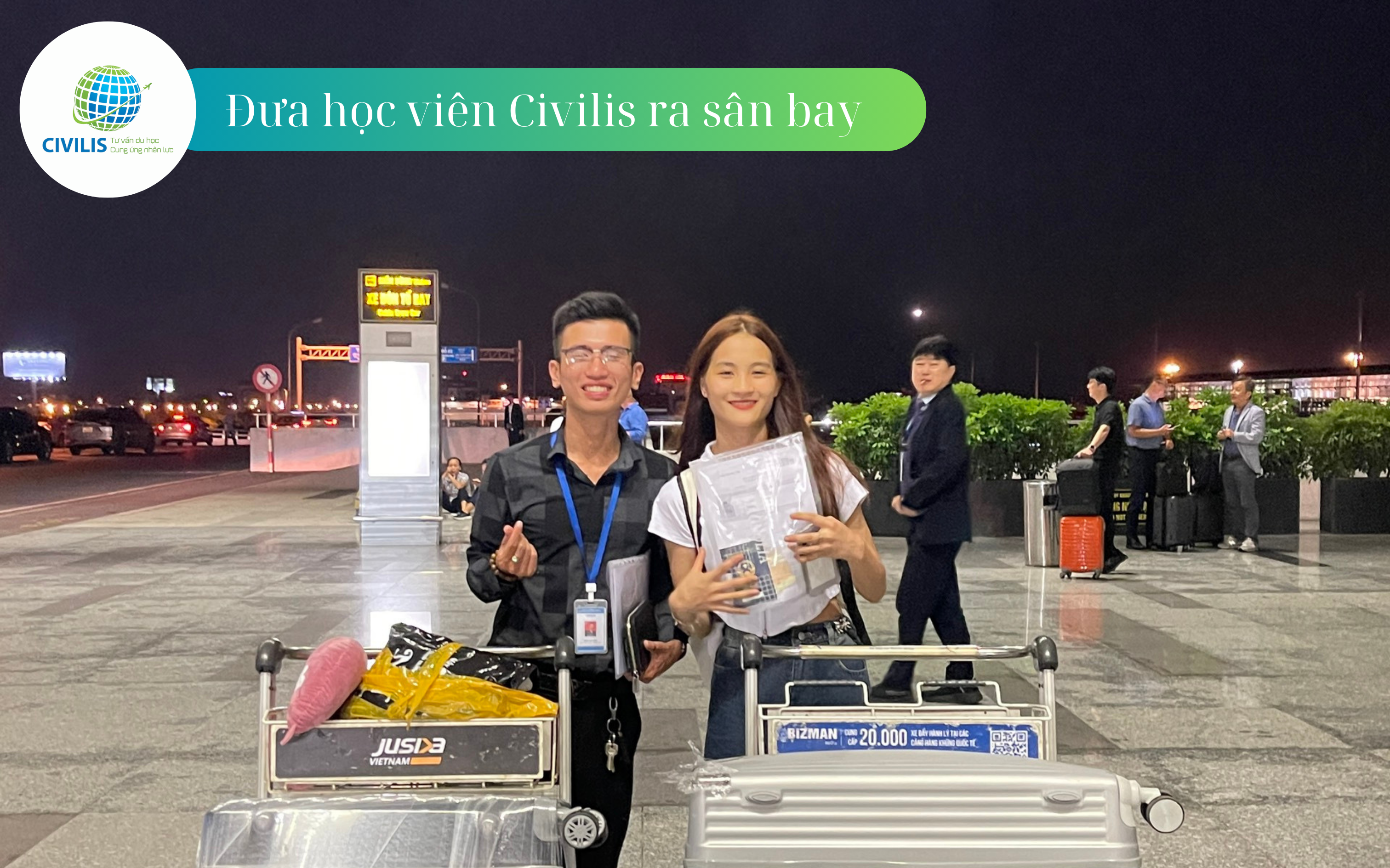 Ảnh chụp đưa tiễn học viên Civilis ra sân bay