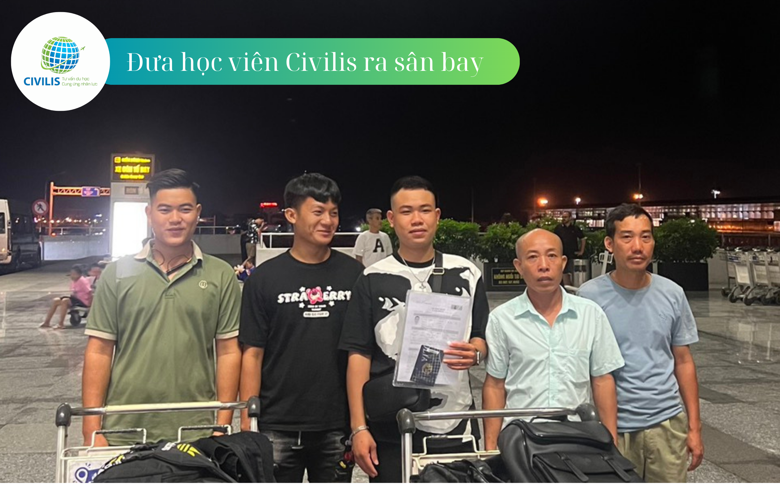 Ảnh chụp đưa tiễn học viên Civilis ra sân bay